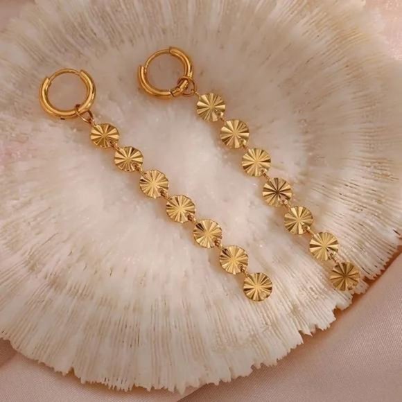 NEW TASSEL CHAIN 18K GOLD DANGLE DROP EARRINGS, NICE EARRINGS, CUTE EARRINGS - Picture 3 of 6